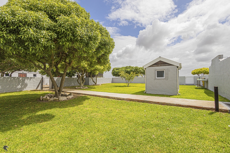 4 Bedroom Property for Sale in Long Acres Country Estate Western Cape